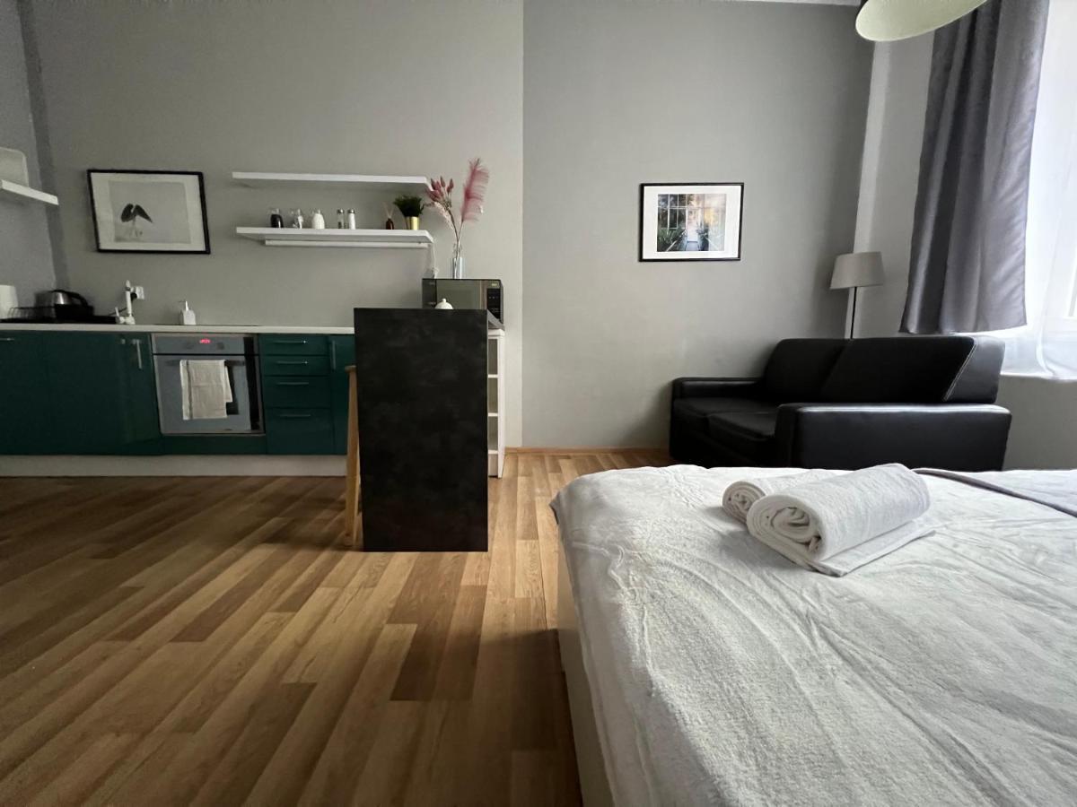 Ferienwohnung Przy Alejach Krakau Exterior foto
