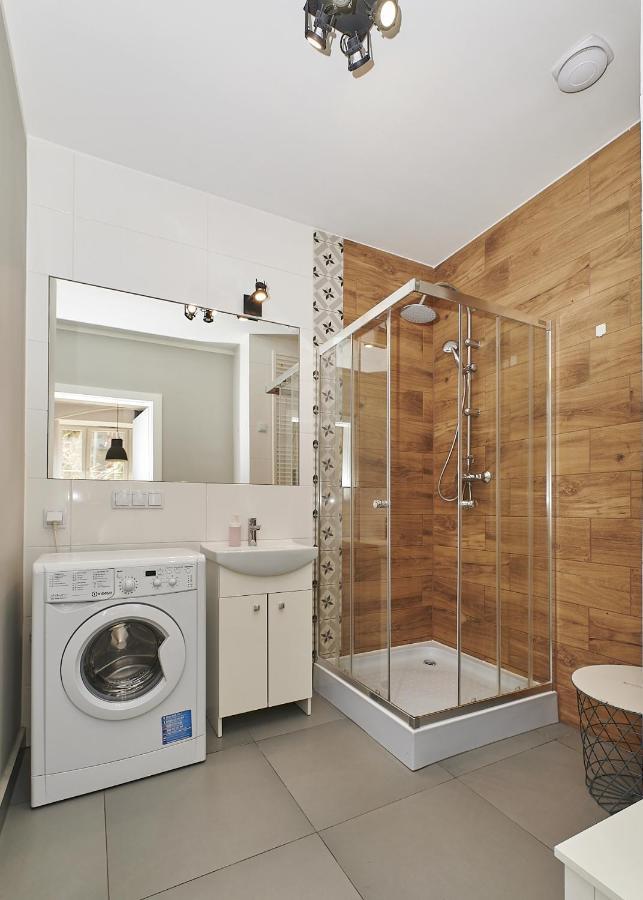 Ferienwohnung Przy Alejach Krakau Exterior foto